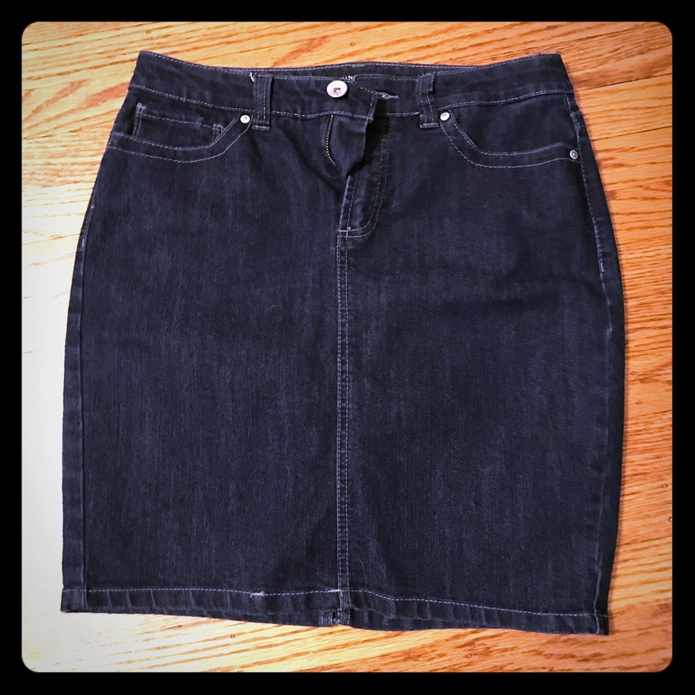 Classic Nine West Denim Skirt - Worn Once